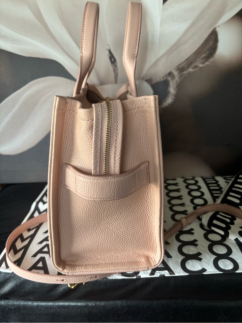 Marc Jacobs The Tote Bag in Blush Pink Leather MEDIUM - Picture 7 of 15